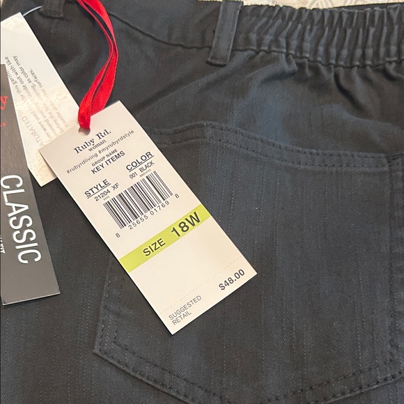Ruby Rd. Plus Size 18W Classic Denim Jeans Black Elastic Waist Comfort Fit - Picture 1 of 2